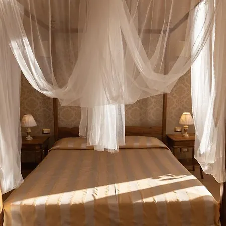 Dimora Al Doge Beato Canal View Bed & Breakfast