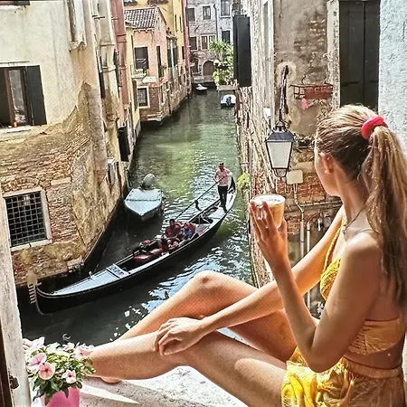 Dimora Al Doge Beato Canal View Βενετία