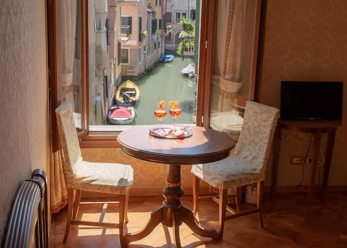 ベッド・アンド・ブレックファスト Dimora Al Doge Beato Vista Canale ヴェネツィア