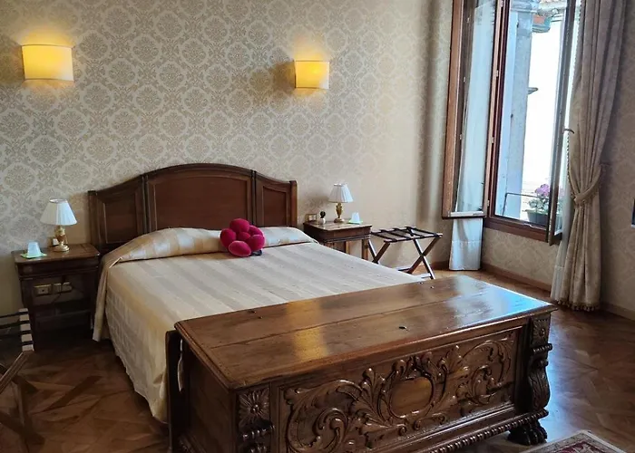 Dimora Al Doge Beato Vista Canale ベッド・アンド・ブレックファスト ヴェネツィア