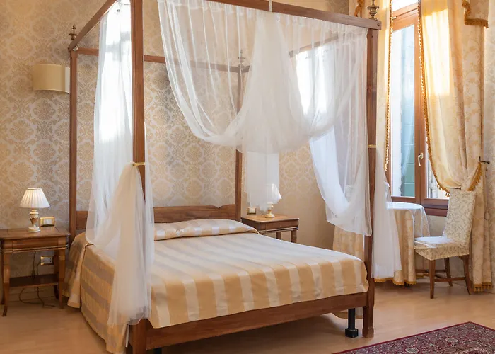 Dimora Al Doge Beato Vista Canale ベッド・アンド・ブレックファスト 4*