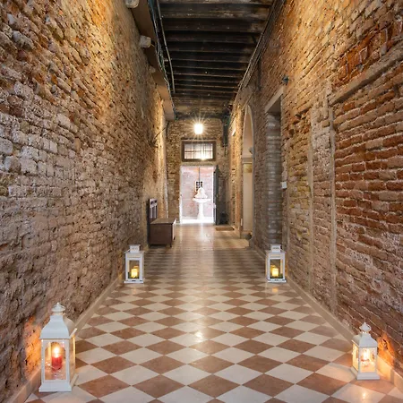 Dimora Al Doge Beato Canal View 4* ונציה