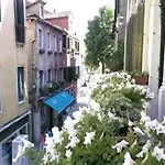 Dimora Al Doge Beato Canal View Nocleg ze śniadaniem Wenecja